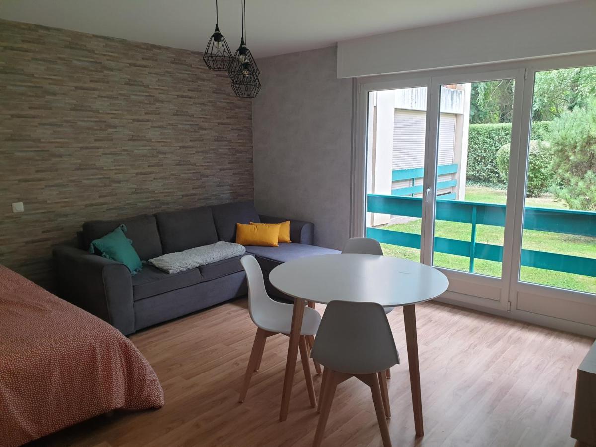 Appartement, Verdun , Proche Centre Ville Bagian luar foto
